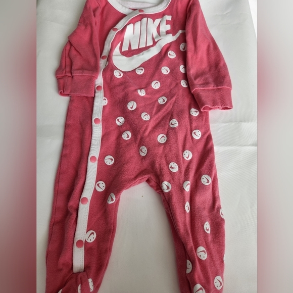 Baby Girls Long-Sleeve Smiley Footed Coverall - Picture 2 of 6